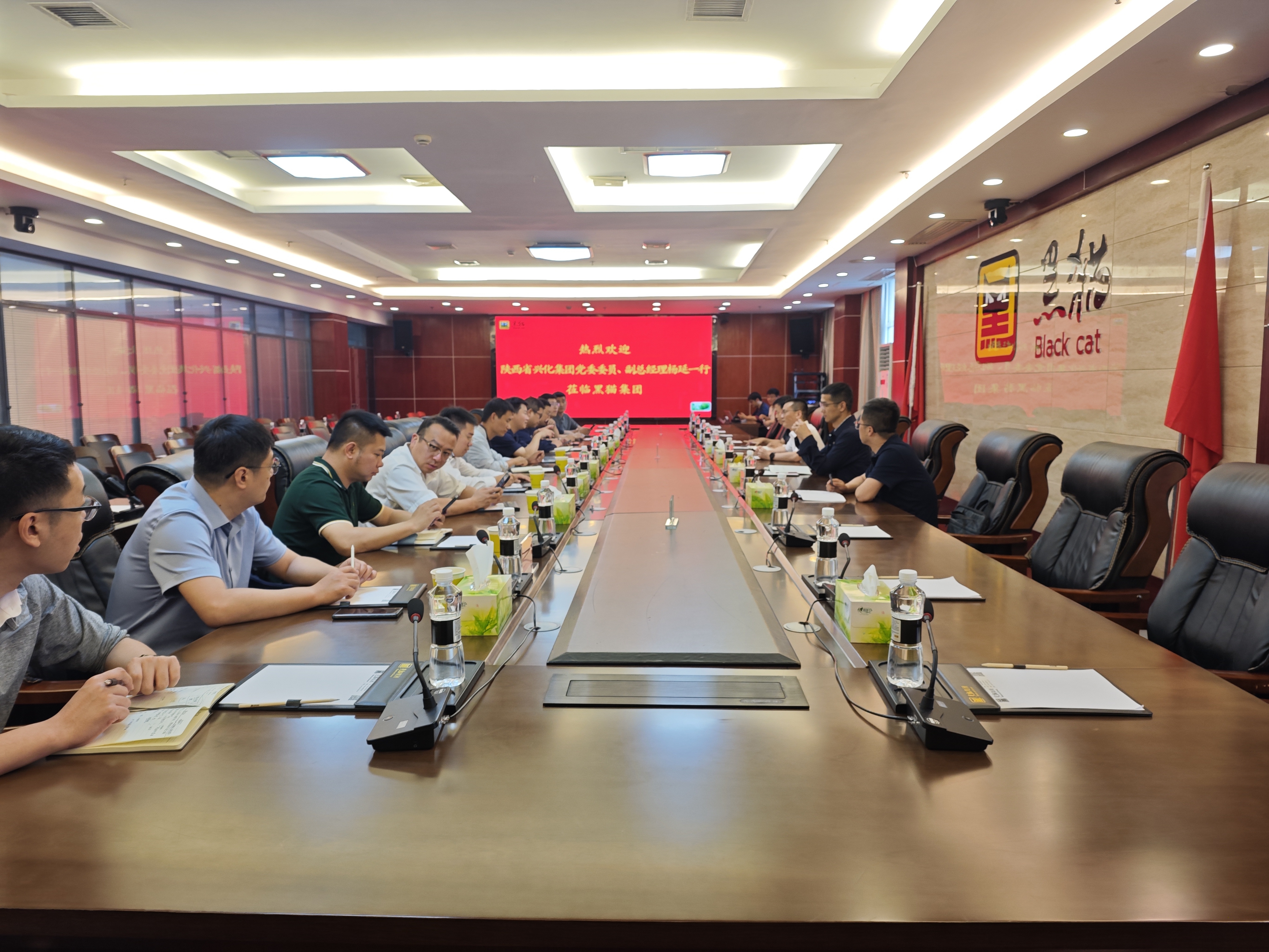 座談會現(xiàn)場.jpg 座談會現(xiàn)場.jpg